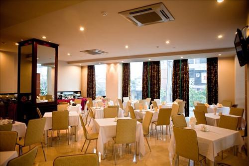 Hue Smile Hotel Restoran gambar